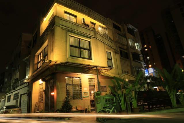 Meng Zi Bu _Dream Corner Vandrarhem Tainan Exteriör bild
